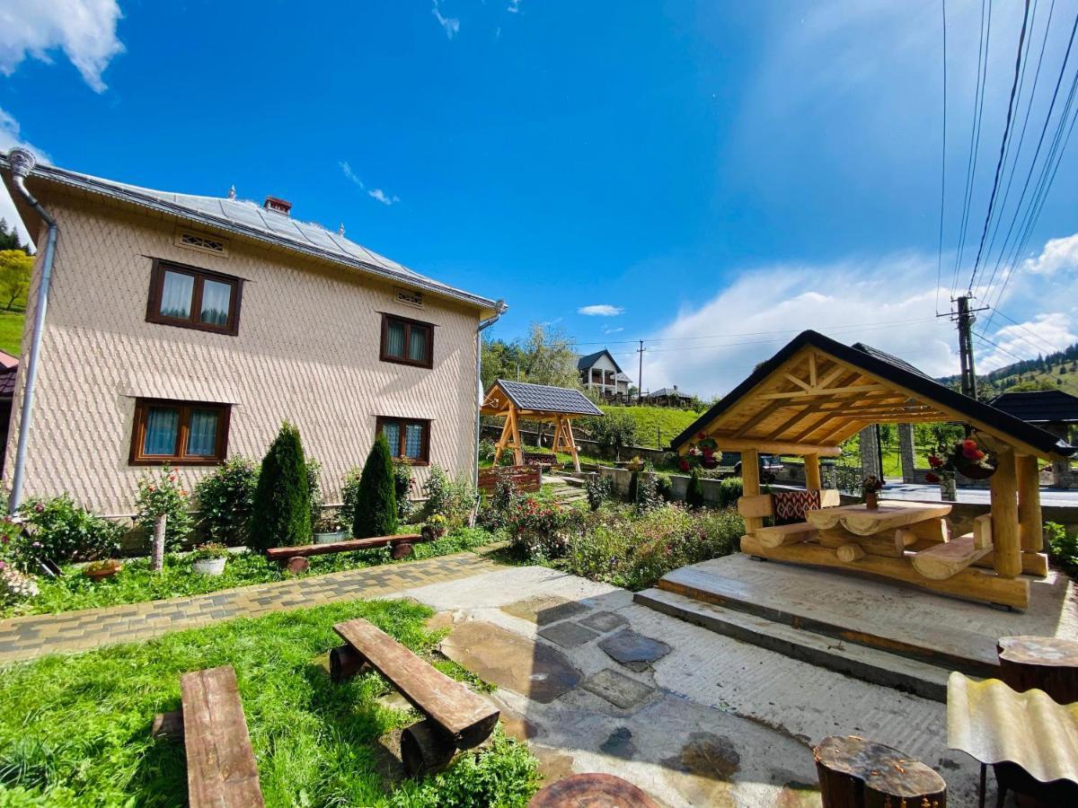 Casa Agroturistica Tarancuta Din Vatra Moldovitei Hotel Екстериор снимка