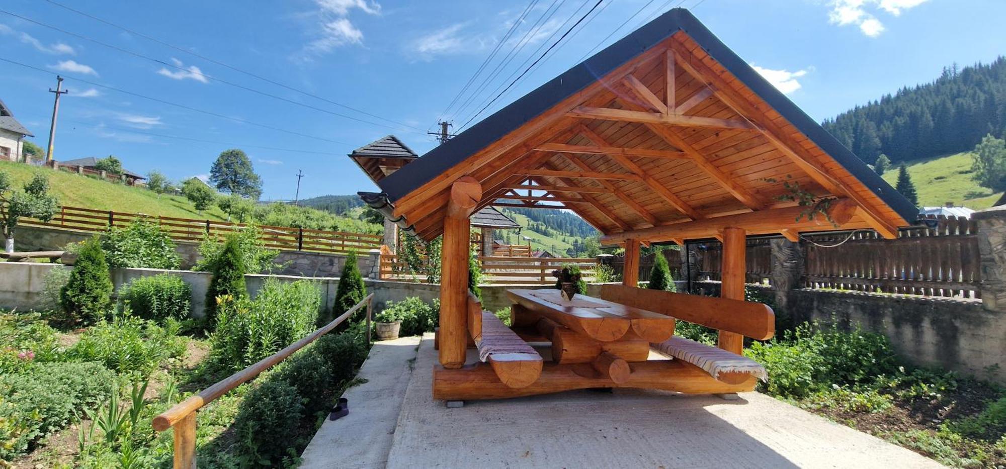 Casa Agroturistica Tarancuta Din Vatra Moldovitei Hotel Екстериор снимка